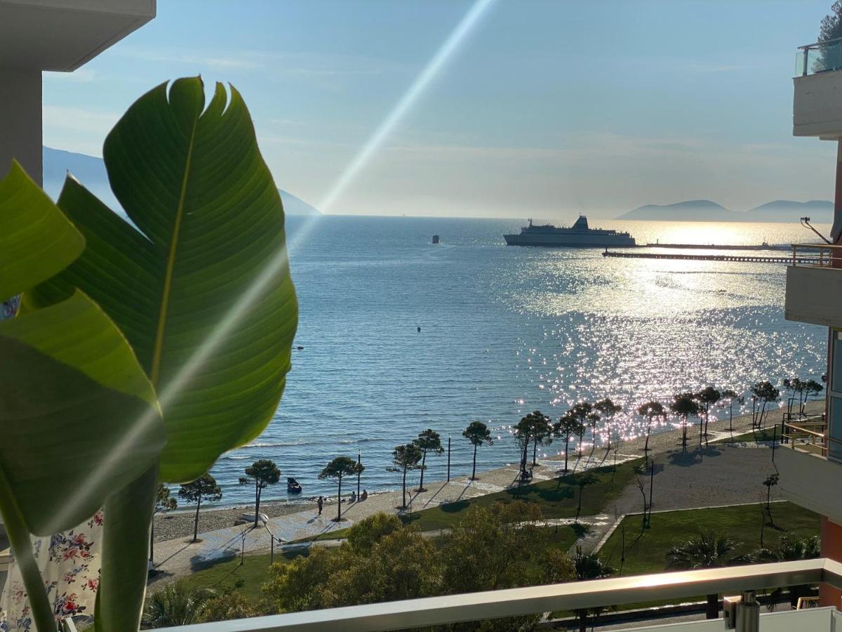 Appartamento Luxury Seaview Vlora Flat Free Parking Esterno foto